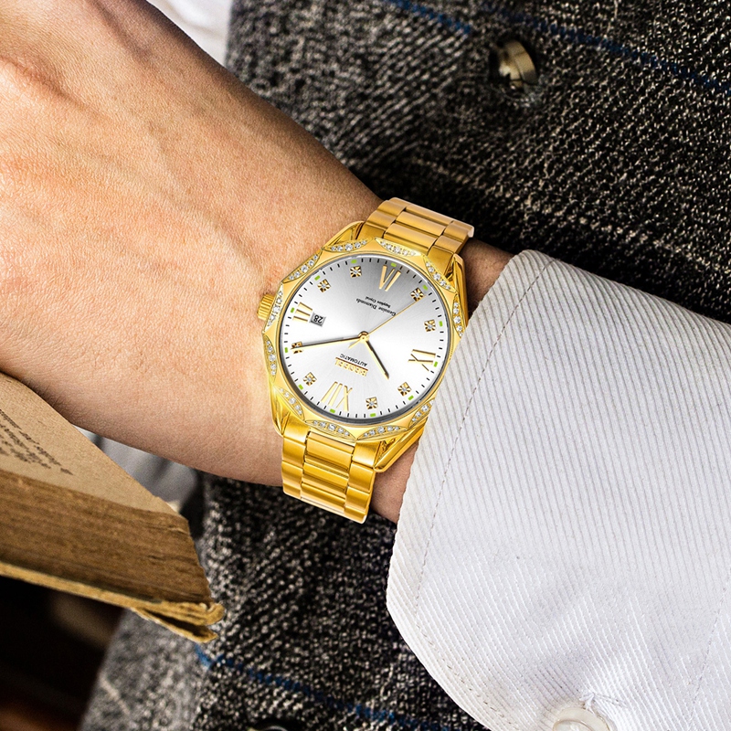 剛?cè)胧忠恢粰C械表，如何簡單識別機芯構(gòu)造和品質(zhì)？