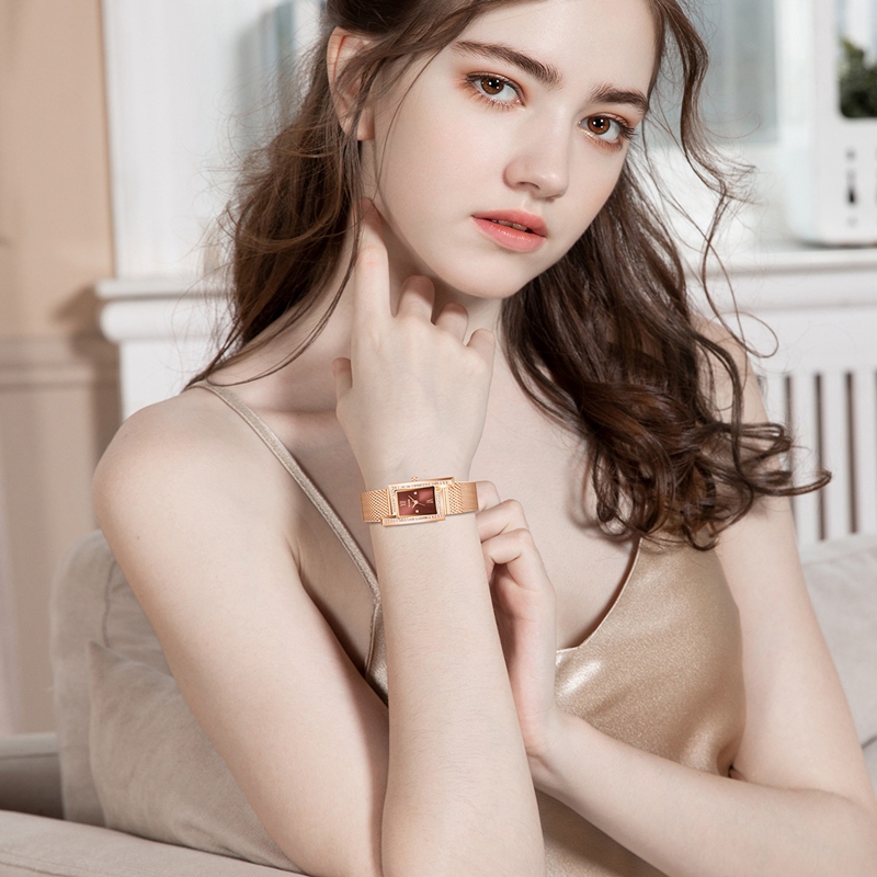 天梭風度系列機芯是金屬的嗎（天梭風度值不值得買）