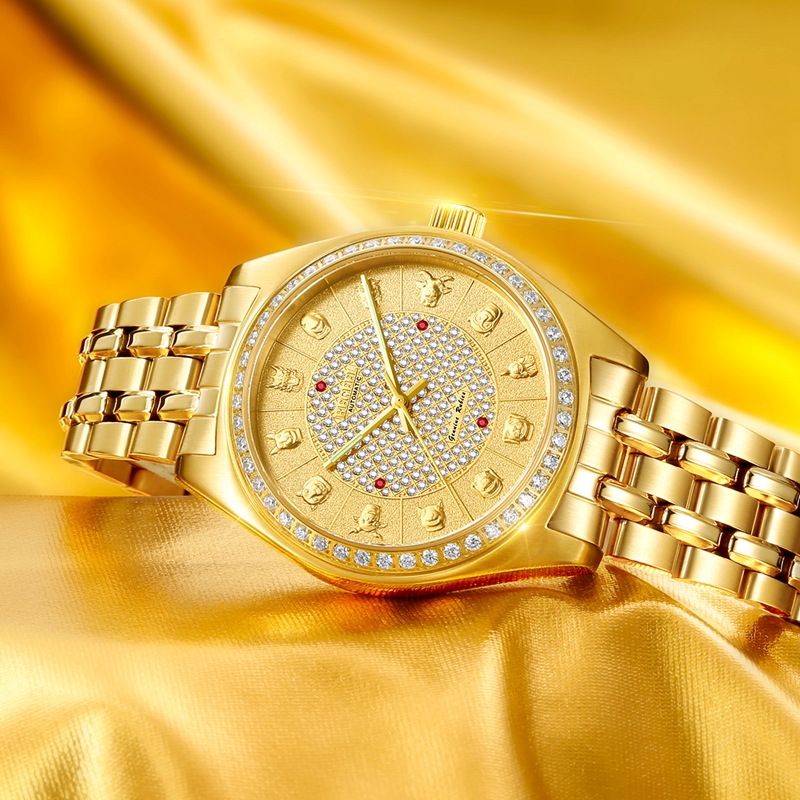 王家衛爆火新劇《繁花》，大佬們都戴什么名表？